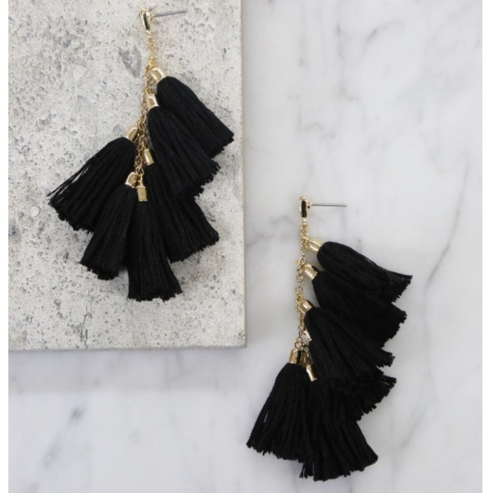 NWT Ettika Daydreamer Tassel Earrings Black & Gold